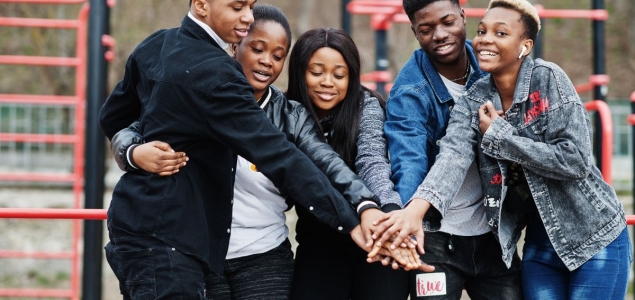 Au-delà du virtuel : 15 000 jeunes engagés pour la cohésion sociale